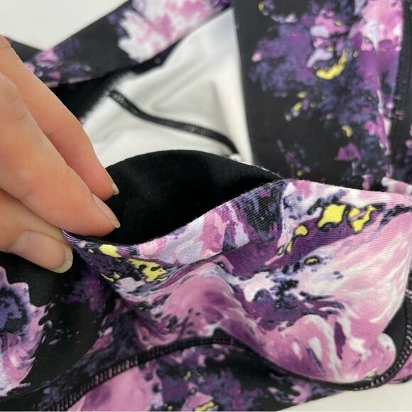 FABLETICS Purple Floral Gaviota Leggings Activewear Athletic Yoga Running Gym - Picture 7 of 8